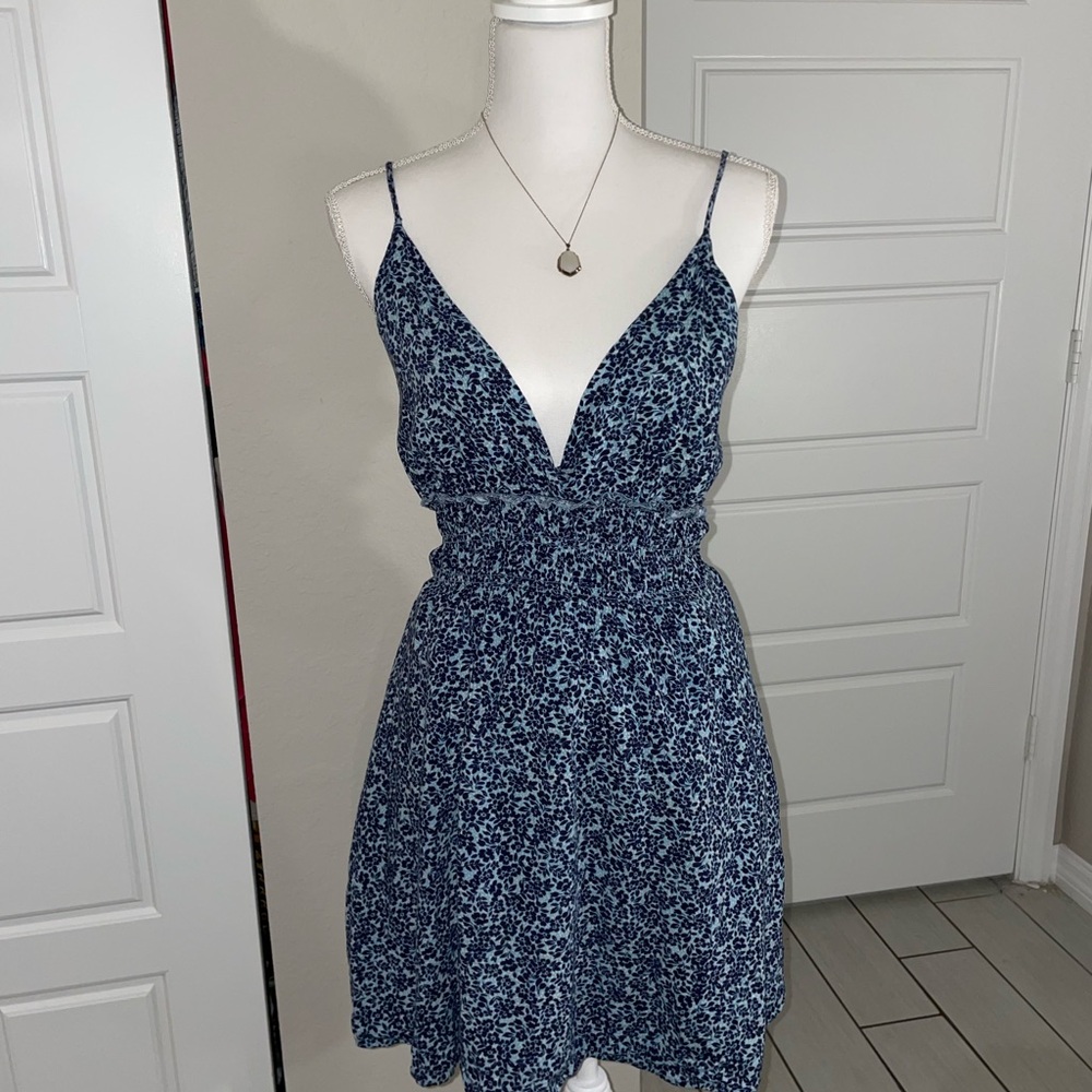 Elegant Blue Floral Dress